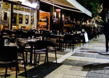 Μετά την έκρηξη κρουσμάτων κορωνοϊού, σκέψεις για νέα μέτρα… – την Παρασκευή οι αποφάσεις