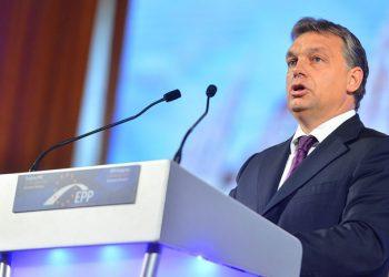 «Να αφήσουν τα παιδιά ήσυχα» ζητάει από τους ομοφυλόφιλους ο Ορμπάν