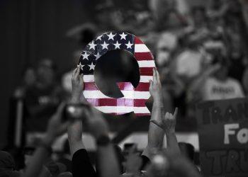 Δρ. Νικόλαος Λάος: “ΠΟΙΟΣ ΕΦΗΥΡΕ ΤΟΝ ΤΡΑΜΠΙΣΜΟ ΚΑΙ ΤΟΥΣ QANON;”