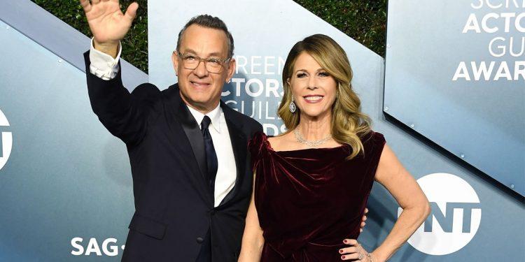 Γιατί δεν έχουν κάνει ακόμα το εμβόλιο κατά της COVID-19 η Rita Wilson και ο Tom Hanks;