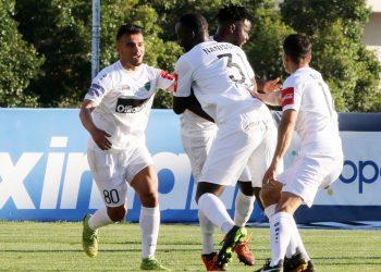 Έκλεισαν στόματα