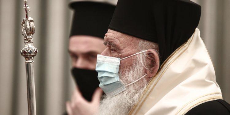 Ανοιχτοί οι ναοί την Μεγάλη Εδοβομάδα –Στις 9 το βράδυ η Ανάσταση στο προαύλιο των ναών