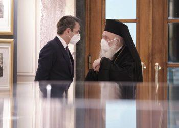 Συνάντηση Μητσοτάκη – Ιερώνυμου: Τι θα γίνει με τις εκκλησίες το Πάσχα – Πώς θα λειτουργήσουν
