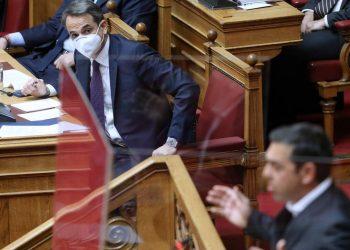 Τσίπρας προς Μητσοτάκη: Να μην εφαρμοστούν οι αλλαγές στο σύστημα εισαγωγής στα πανεπιστήμια