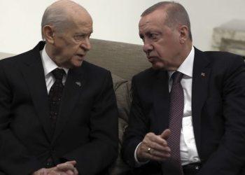 Ερντογάν στο ΝΑΤΟ: Μπελάδες για τον Σουλτάνο – Οργή Μπαχτσελί, τριγμοί στη κυβέρνηση