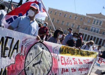 Νέος εργασιακός νόμος: Έτσι θα καταστρατηγείται το 8ωρο – Τι χάνουν οι εργαζόμενοι