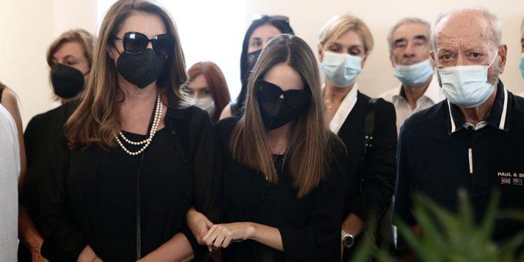 Τόλης Βοσκόπουλος: Συγκίνηση στο τελευταίο «αντίο»