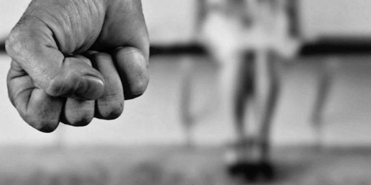Μητέρα στη Λαμία ζούσε τον εφιάλτη από τον ίδιο της τον γιο
