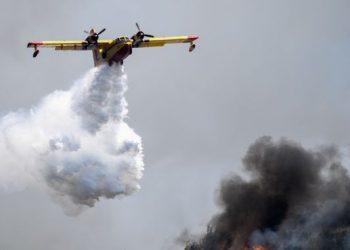 Μεγάλη φωτιά στη Χίο – Εκκενώθηκαν χωριά