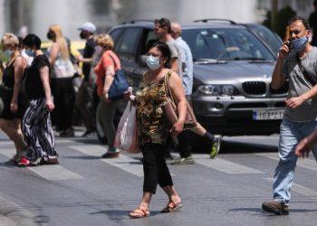 Βατόπουλος: Όσο εμβολιαζόμαστε τόσο θα μειώνονται οι μεταλλάξεις – Στο τραπέζι η επιβολή γενικευμένου lockdown