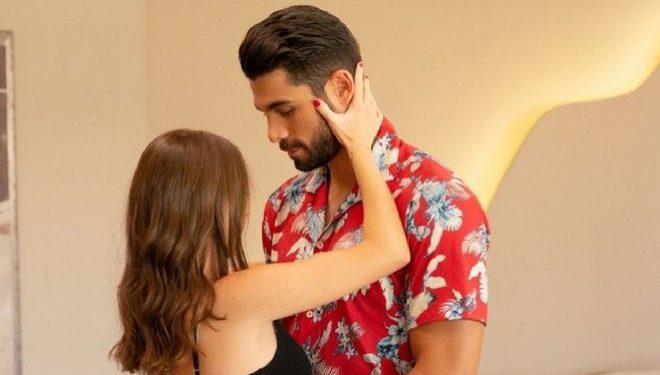 Πρώην παίκτρια του Bachelor έκανε coming out ως λεσβία