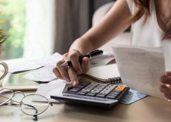 Με χαμηλό ρυθμό η ροή των φορολογικών δηλώσεων –Στο “περίμενε” για τις βεβαιώσεις όσοι ήταν σε αναστολή