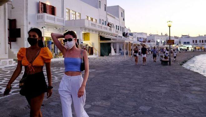 Κορονοϊός: Γιατί εκνευρίστηκε ο Χαρδαλιάς – Ποιες περιοχές φλερτάρουν με μερικό lockdown