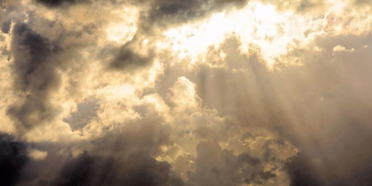 Καιρός: Μικρή άνοδος της θερμοκρασίας και τοπικές βροχές