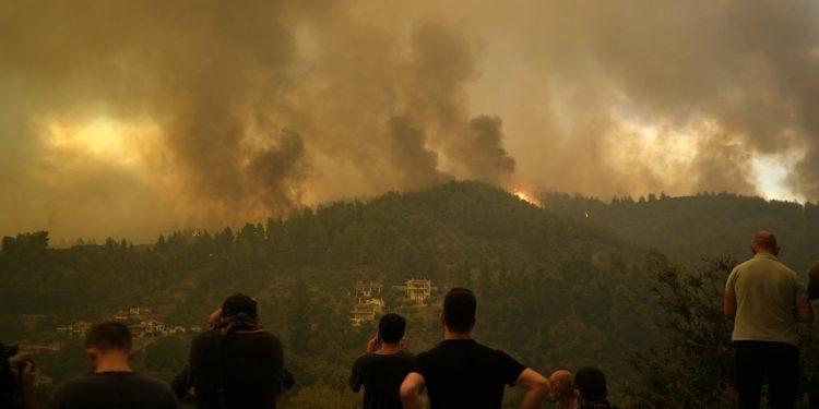 Φωτιά – Αποζημίωση πυρόπληκτων: Όλα τα μέτρα που ανακοίνωσε η κυβέρνηση – Αναλυτικά τι ισχύει