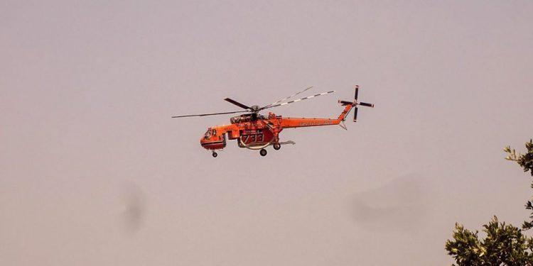 Εύβοια – Ανεξέλεγκτη η φωτιά – Εκκενώνεται και το Μαρμάρι – Σε ετοιμότητα πλοία