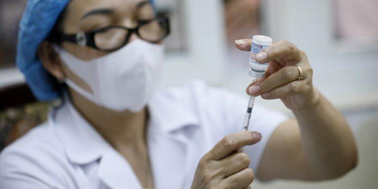 Καναδάς: Το Πανεπιστημιακό Δίκτυο Υγείας του Τορόντο απολύει όσους υπαλλήλους δεν εμβολιαστούν