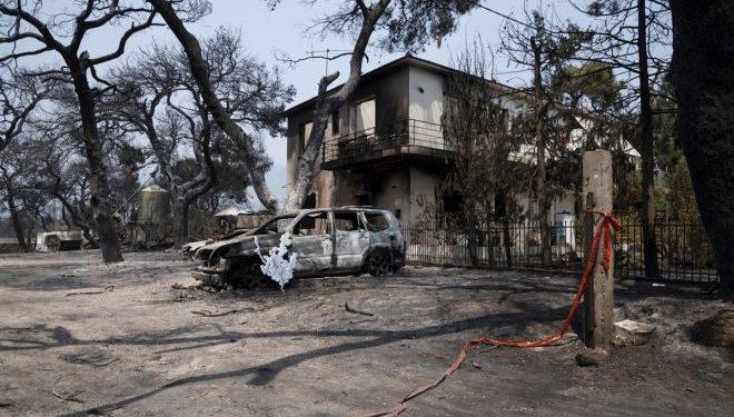 Οδοιπορικό στην καμένη γη: “Ζούμε από τύχη”