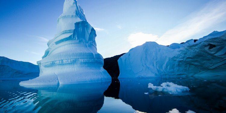 Για πρώτη φορά, έβρεξε στην κορυφή της Γροιλανδίας