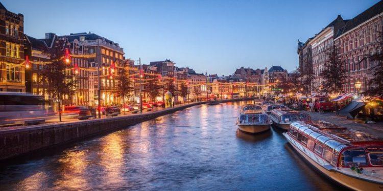 Δύσκολες ώρες για τα «coffeeshop» του Άμστερνταμ