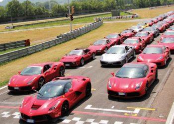 Έρχεται “πλημμύρα” από Ferrari στον Πειραιά