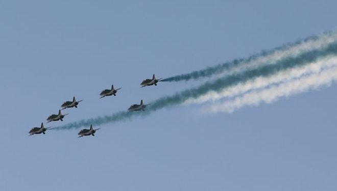 Μαχητικά πάνω από την Αθήνα