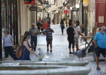 Προς μίνι lockdown και απαγόρευση κυκλοφορίας σε τέσσερις πόλεις της Ελλάδας