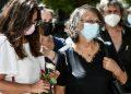 Μίκης Θεοδωράκης: Οι Έλληνες αποχαιρετούν τον μεγάλο συνθέτη – Λαϊκό προσκύνημα στη Μητρόπολη Αθηνών
