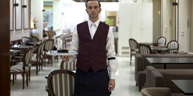 Πέντε φαγητά που ένας σερβιτόρος δεν παραγγέλνει ποτέ – Θέλετε να ξέρετε γιατί;