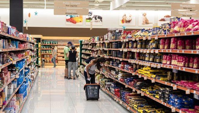 Κύμα ακρίβειας πλήττει ευάλωτους και μεσαία τάξη – Σε ποια προϊόντα βλέπουμε αυξήσεις