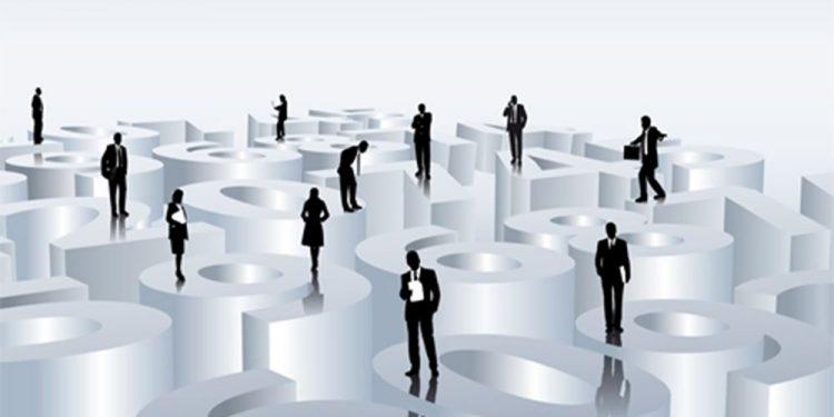 Μπαράζ ελέγχων της εφορίας για υποθέσεις που παραγράφονται