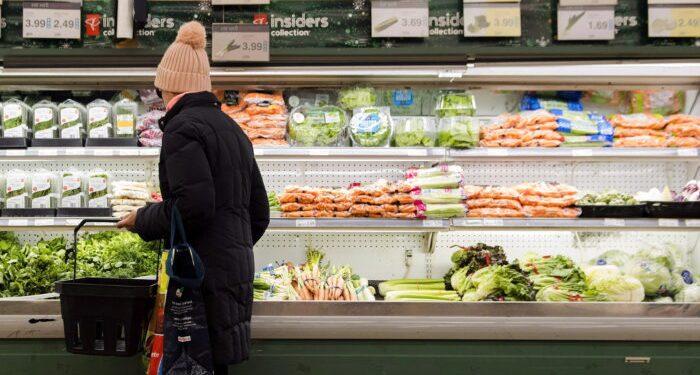 Δισεκατομμυριούχος ιδιοκτήτης σούπερ μάρκετ προειδοποιεί: Οι τιμές των τροφίμων θα ανέβουν «τρομερά»