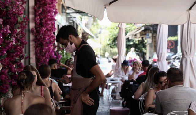 Ανεμβολίαστοι – Νέα δεδομένα για τα rapid test στον ιδιωτικό τομέα – Τσουχτερά πρόστιμα έως 600 ευρώ