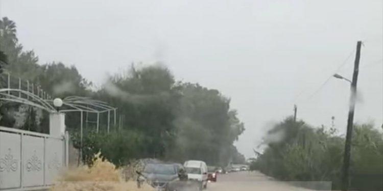 Κέρκυρα – «Κόπηκε» στα δύο το νησί από τις σφοδρές βροχοπτώσεις