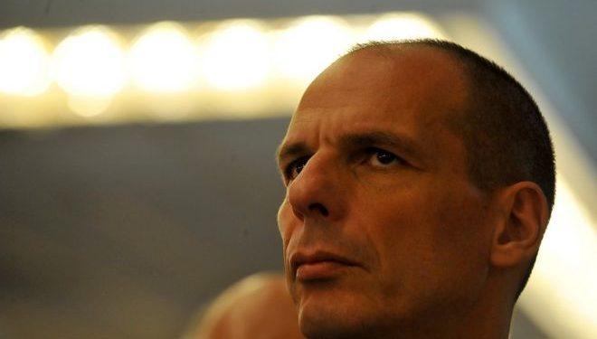 Έκλεψαν το φουσκωτό του Βαρουφάκη στην Αίγινα