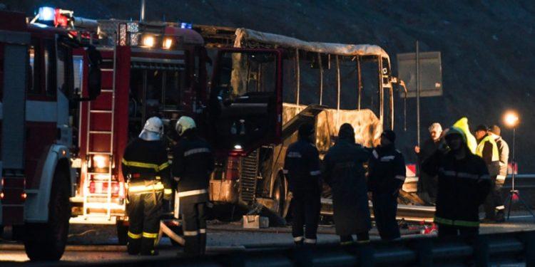 Βουλγαρία – Οι επιβάτες έσπαγαν τα τζάμια για να σωθούν – «Κοιμόμασταν και ξαφνικά ακούστηκε δυνατή έκρηξη»