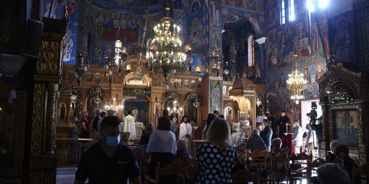 Διαρκής Ιερά Σύνοδος: Δεν μπορούμε να ελέγχουμε τα rapid test των πιστών – Πράξη ατομικής ευθύνης ο εμβολιασμός