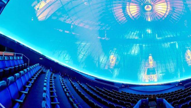 Η σύγχρονη οπτικοακουστική τέχνη πάει Πλανητάριο