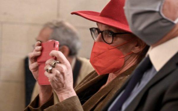 Ingeborg Beugel – Η Ολλανδή δημοσιογράφος φεύγει από την Ελλάδα μετά από απειλές