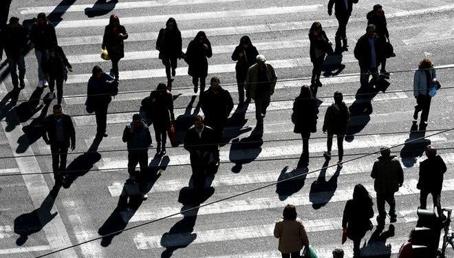 Η ακρίβεια φέρνει υποσχέσεις για νέα αύξηση του κατώτατου μισθού