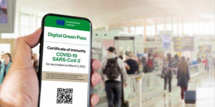 Πλαστά πιστοποιητικά εμβολιασμού – Εισαγγελική έρευνα μετά τις καταγγελίες