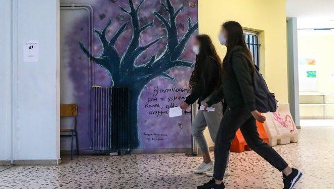 Κορονοϊός: Η κυβέρνηση λέει “όχι” σε κλείσιμο σχολείων και lockdown ακόμη κι αν το ζητήσουν οι Ειδικοί