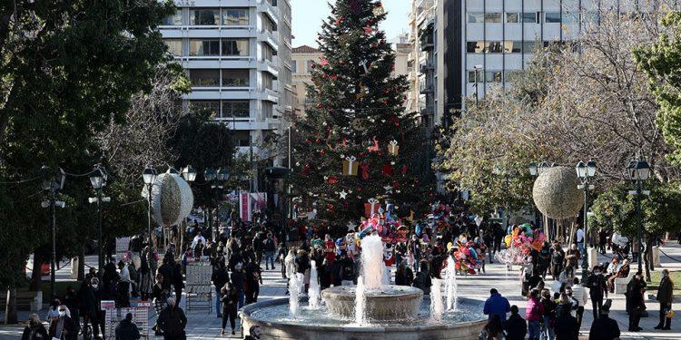 Κορωνοϊός: Η «Όμικρον» δεν περιμένει την Πρωτοχρονιά – Σήμερα οι ανακοινώσεις.