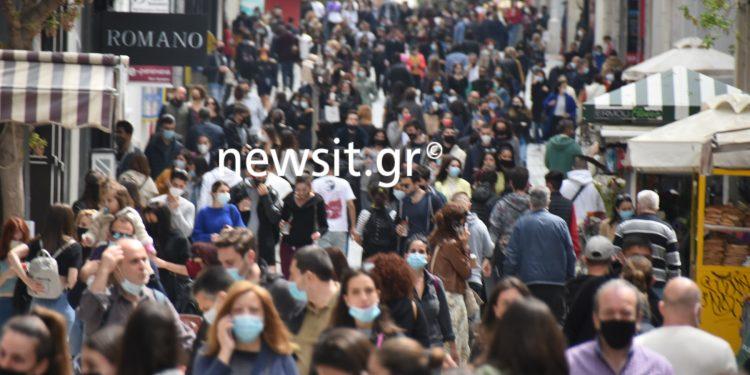 Χριστούγεννα – Εορταστικό ωράριο: Πότε είναι ανοιχτά τα μαγαζιά