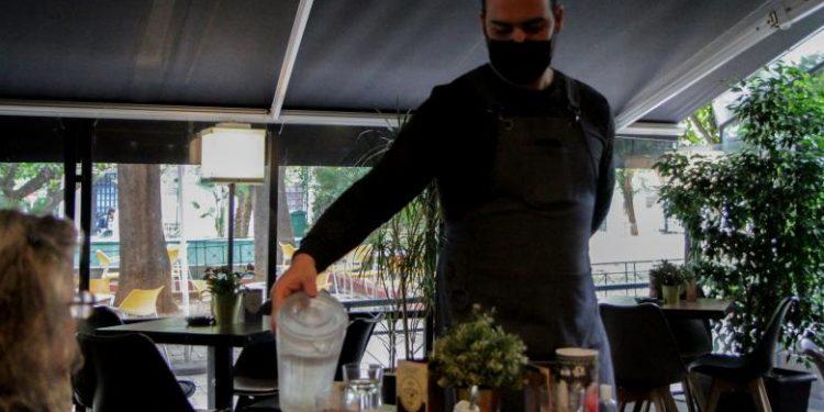 Επίδομα 534 ευρώ: Οι προϋποθέσεις για τις αναστολές τον Ιανουάριο – Οι νέοι δικαιούχοι.