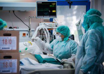 Πάτρα – Δύο αδέλφια «έφυγαν» με διαφορά ωρών χτυπημένα από κοροναϊό – Νοσηλεύονταν για εβδομάδες