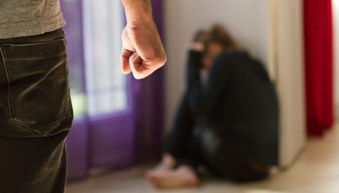 Γυναικοκτονία στην Αλεξανδρούπολη: Η ιατροδικαστική έκθεση διαψεύδει το “έπεσε από τη σκάλα” του συζύγου