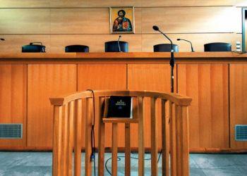 Πλαστά πιστοποιητικά αναπηρίας – Με κακουργήματα κατηγορούνται προϊστάμενος ΙΚΑ, δικηγόρος και άλλα άτομα