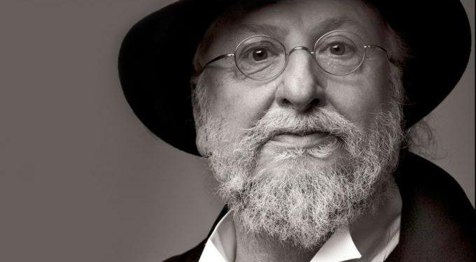 Διονύσης Σαββόπουλος: Ο εκκεντρικός καλλιτέχνης κλείνει τα 77 του χρόνια