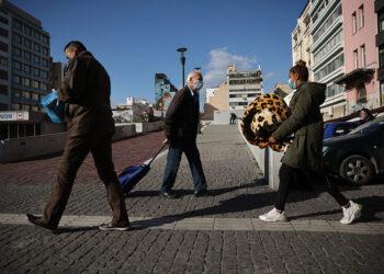 Πιστοποιητικό εμβολιασμού: Προς παράταση ισχύος για λίγες ημέρες – Τι εξετάζεται για τα μέτρα.